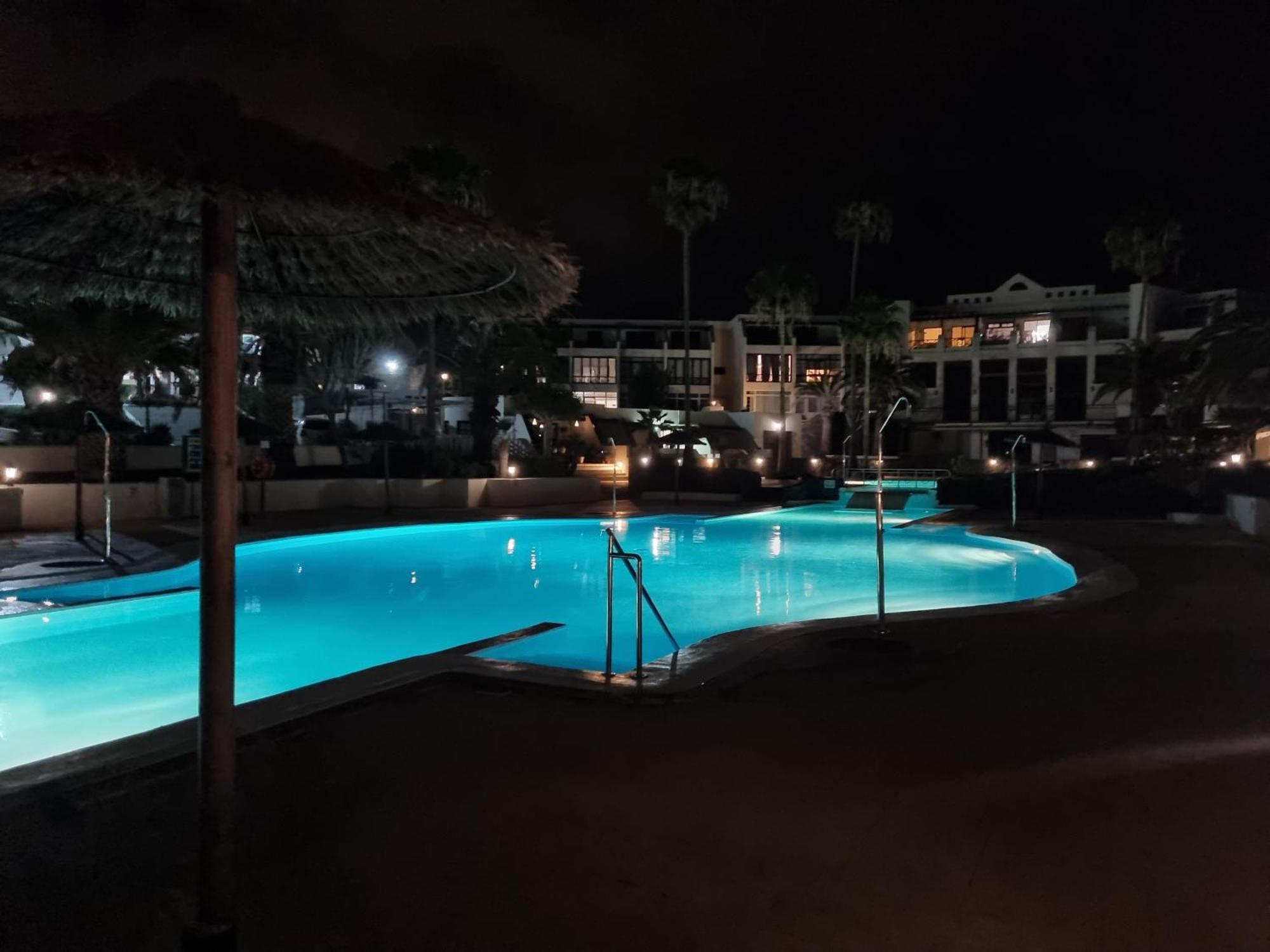 Luxury Bungalow Playa Roca Costa Teguise Luaran gambar